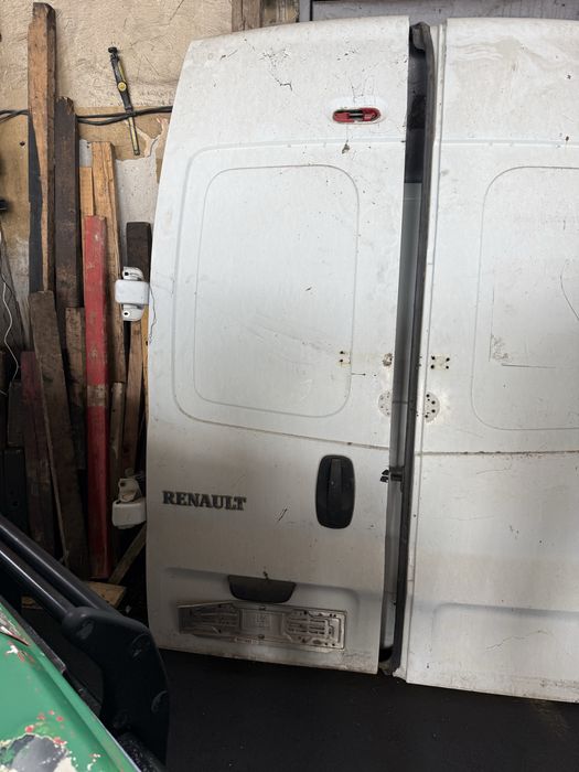 Врати за Renault Trafic