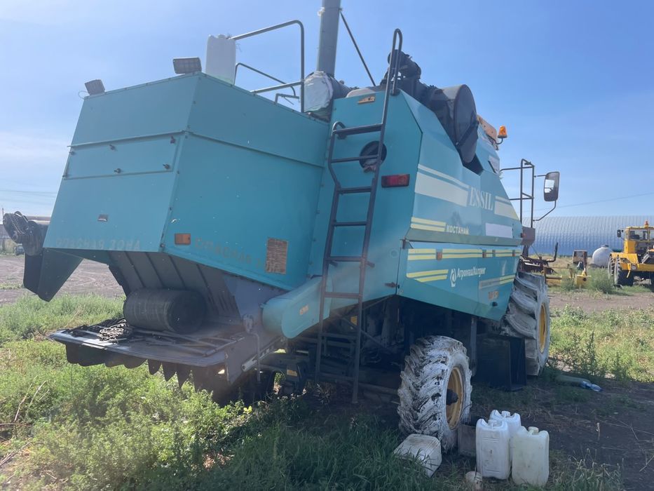 Комбайн ESSIL 740