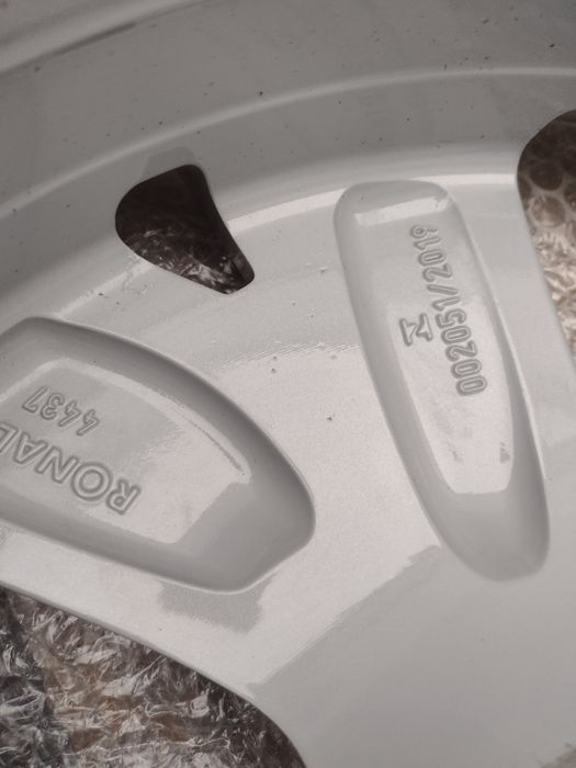 Нови Belmont 17-5x112 ET46 6.5j Volkswagen Golf 8