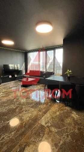 Дава се под наем Тристаен апартамент в Варна, Галата - 120 кв.м за 1500 € - Снимка #1