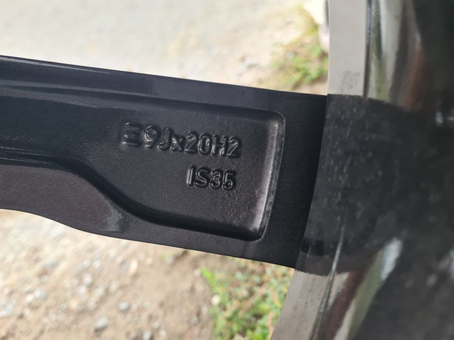 Оригиналти нови джанти с нови гуми за BMW X5, X6, X7 
 20 цола на