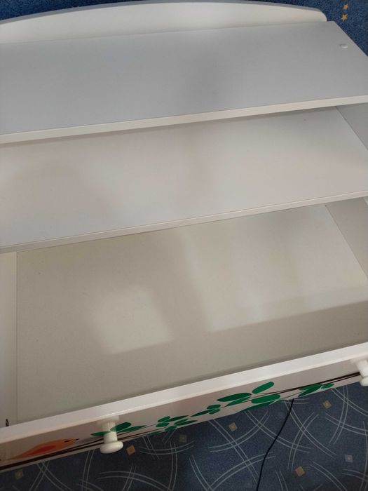 Продам кроватку с комодом