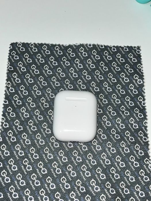 Наушники Apple AirPods
