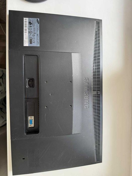 Монитор SAMSUNG 21,5 дюйма
