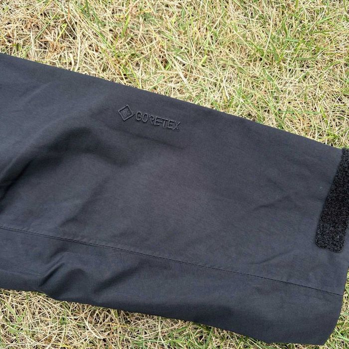 Куртка Arcteryx Beta SL Jacket Black Sapphire