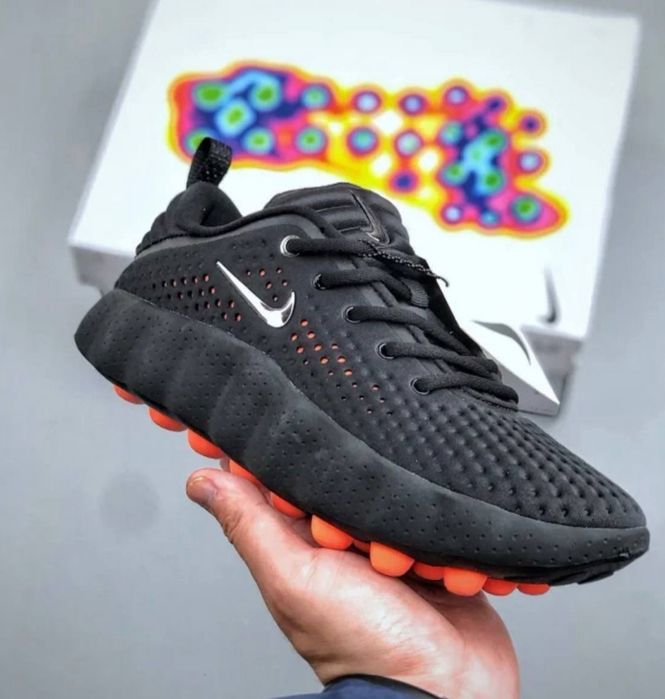 Кроссовки Nike Mind 002