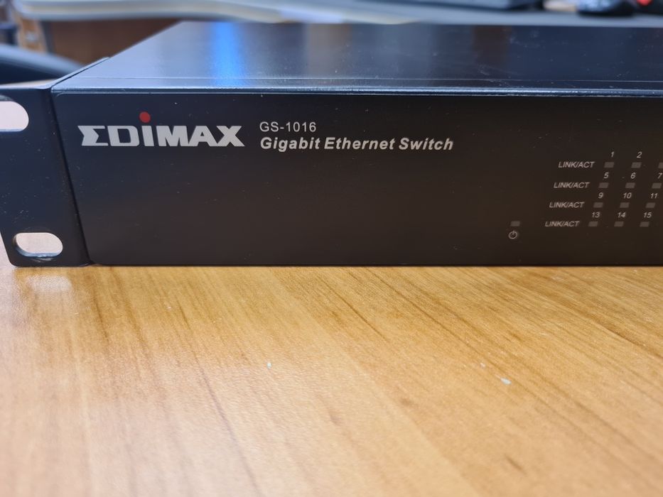 Суич Edimax GS-16 Gigabit Ethernet Switch