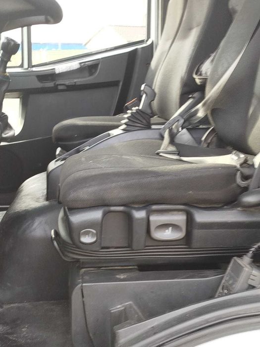 Persoana juridica vinde IVECO EUROCARGO MODEL 140-210 an 2017