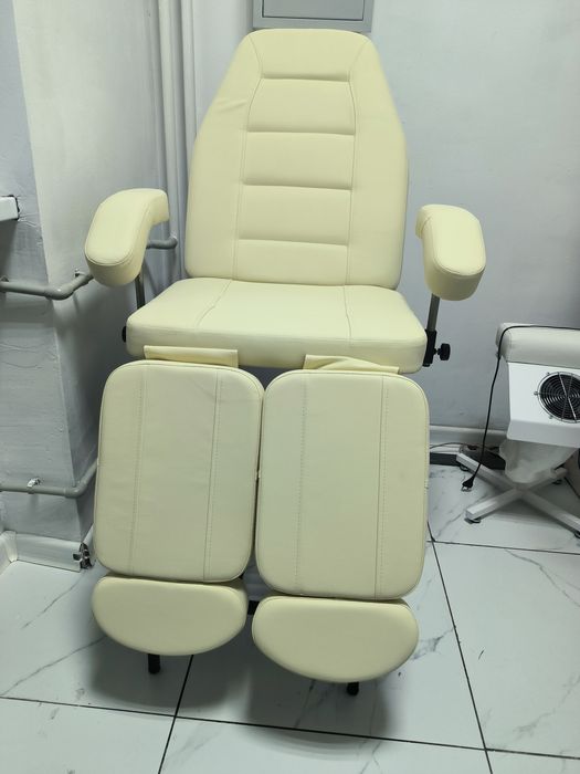 Продам педикюрное кресло