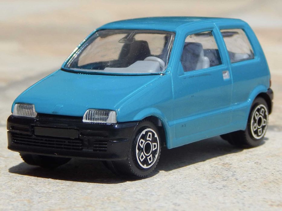 Macheta Fiat Cinquecento 1991 Bburago Italia scara 1:43