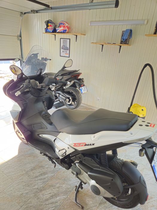Aprilia SR max 300 Piaggio/Gilera