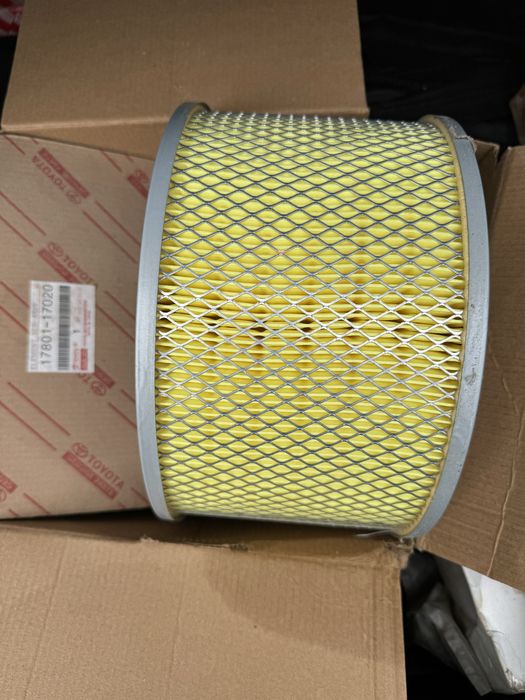 Продам воздушный фильтр на крузак -100,105