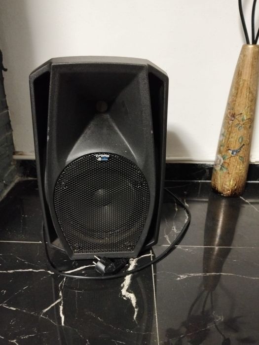 Vând boxe active dB Cromo 300 wați