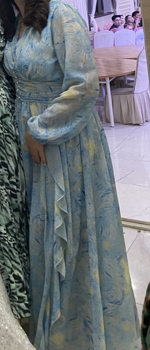 Продаются бу платья