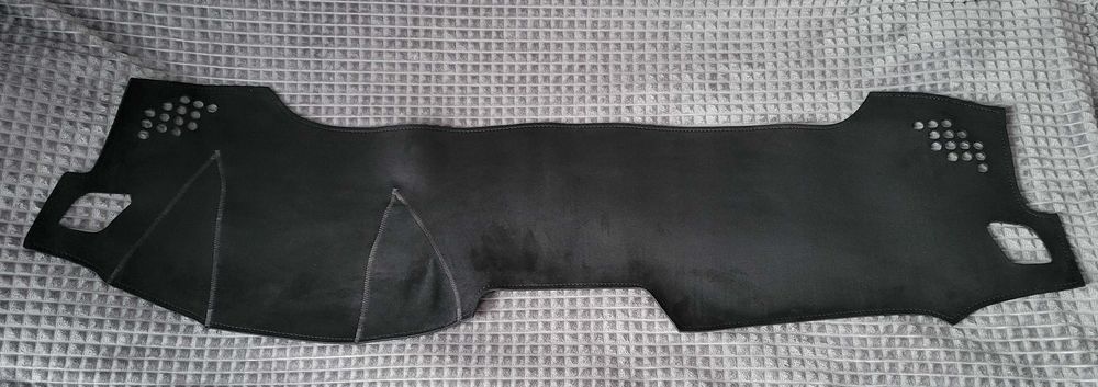 Продаю накидку на панель Hyundai i30