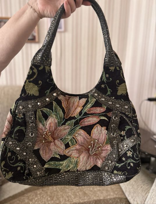 Продам сумки по 4000 тг