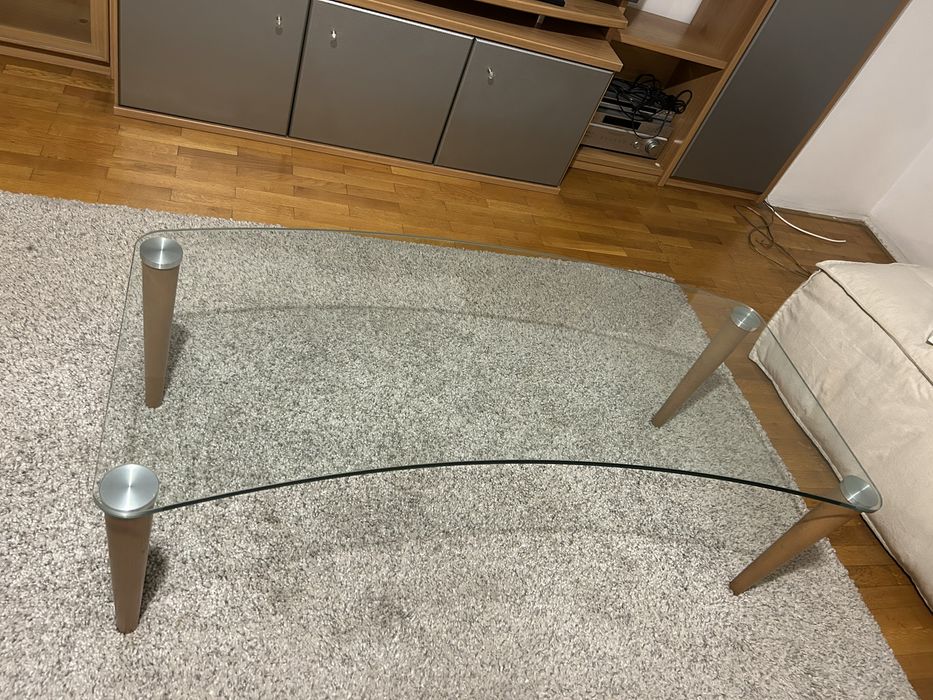 Холна стъклена маса