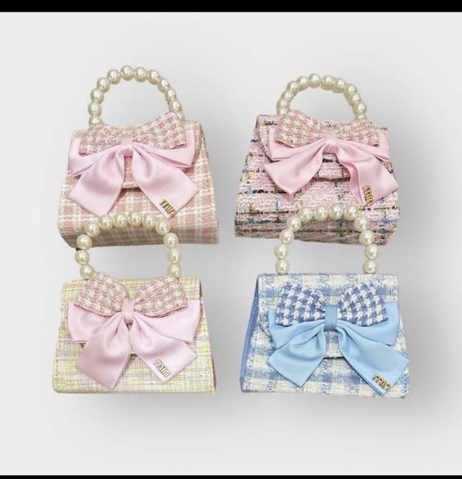 Нови модели!!!
Нови модели!!!
Мадамска чанта с перли!
Къса и дълга дръ