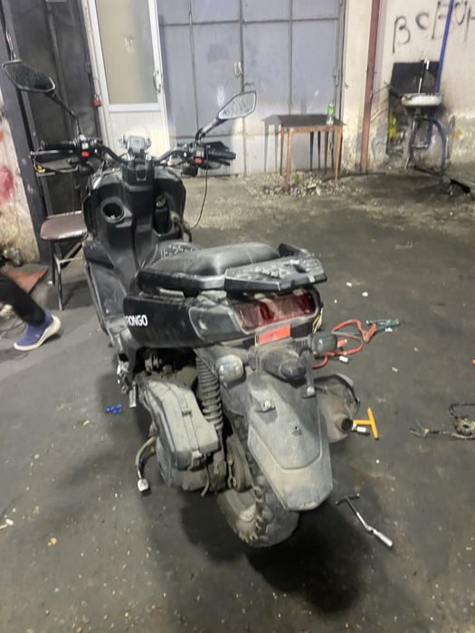 Skuter Lifan motor sotiladi