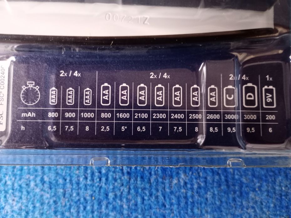 Varta încărcător universal accumulatori