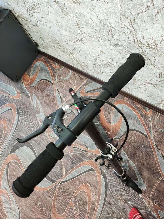 Продам самокат Roces