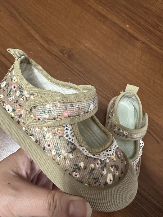 Детская обувь в садик