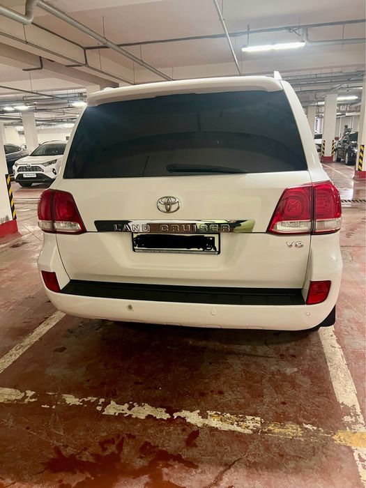 Автомобиль Land Cruzer