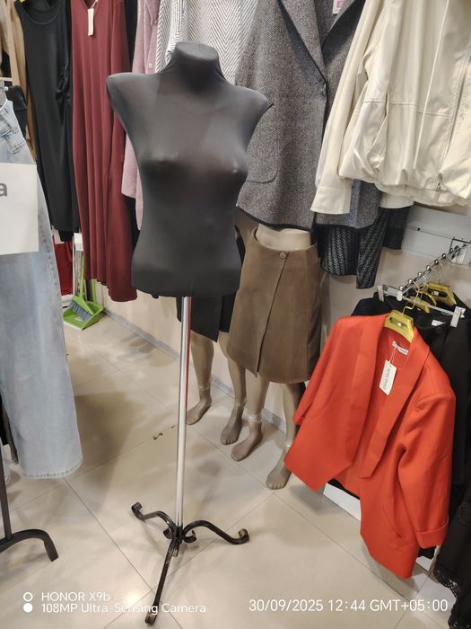 Продаю манекен в майкудуке