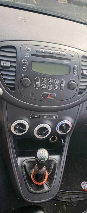 Dezmembrez Hyundai I10 -  cod motor: G4HG / cod culoare: BG