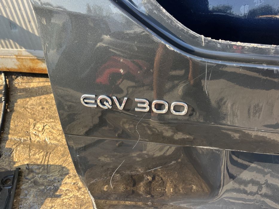 2 броя Капак,багажник Mercedes EQV 2020-