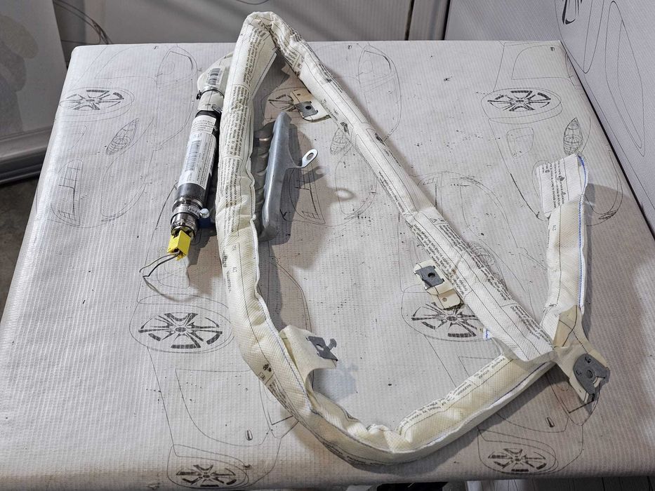 Airbag cortină stânga Mini Cooper / One R56 2006-2013 2010 1.6 D 66kW Cod OEM: 7134077, 72127134077, A1713407711 (5E3)