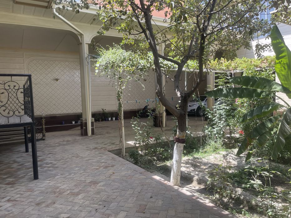 Дом в центре города 6 соток