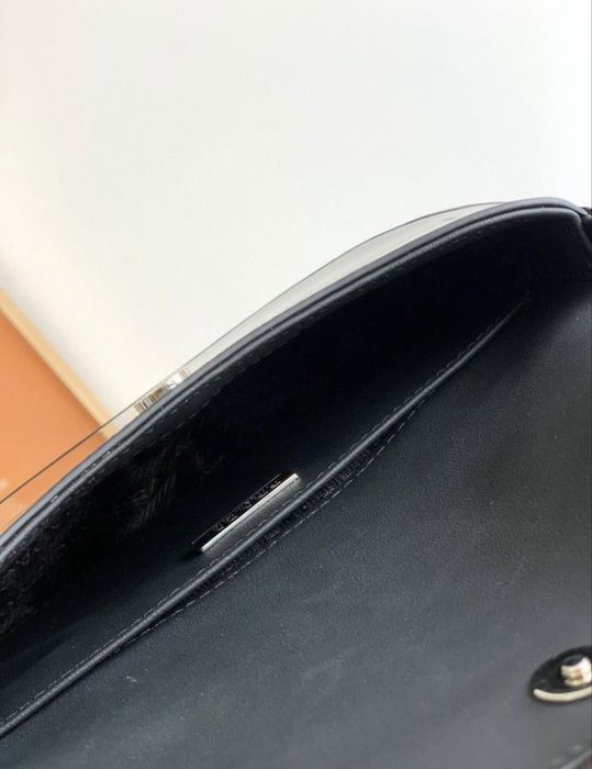Prada Cleo чанта черна