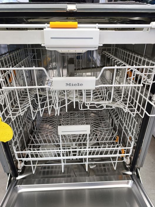 Съдомиялна за вграждане Miele A+++ XXL
