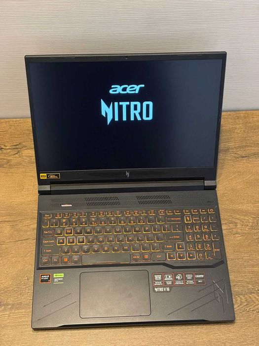 Laptop Acer Gaming 16'' Nitro V16 AMD7 8845HS RTX 4060