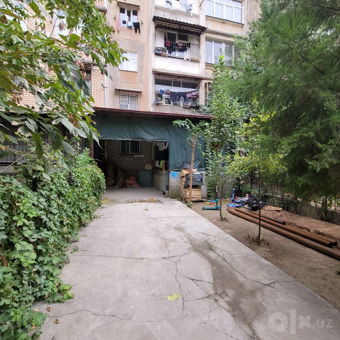 Юнусабад 19 квартал. Продается квартира  2/1/5