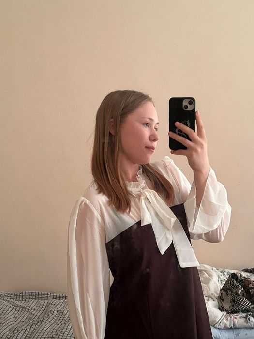Продаю платье школьное