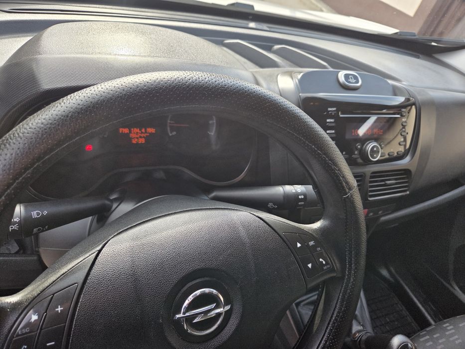 Opel Combo an 2012 1.3cdti