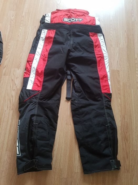 Снегоходный костюм