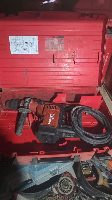 Vând rotopercutor Hilti T55