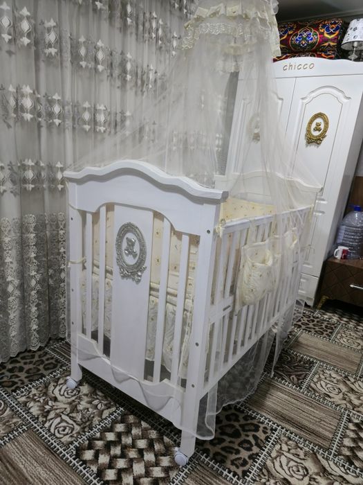 Krovat chaqaloqlar uchun