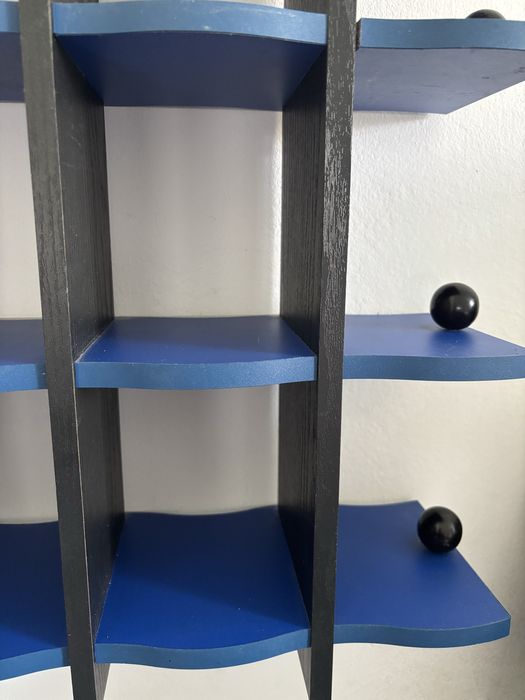 Етажерка за дискове и вещи