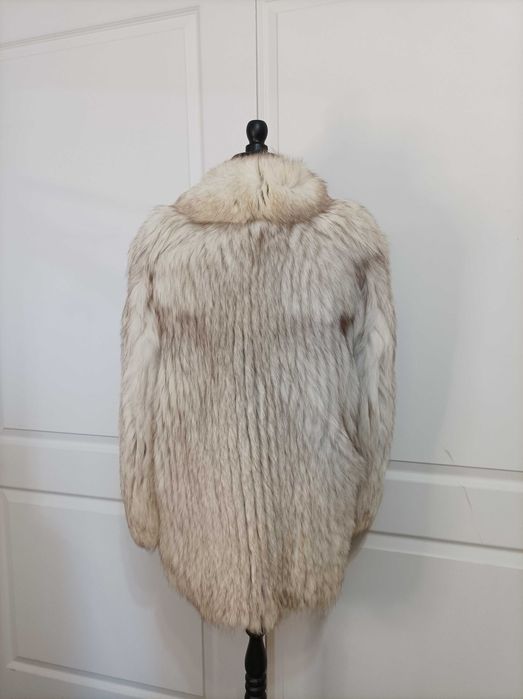 Saga Fox палто от лисица