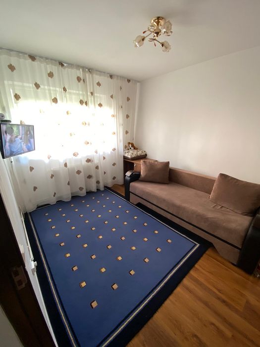 Apartament cu 3 camere