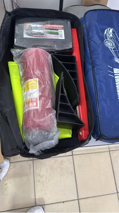 Продам набор автомобилиста