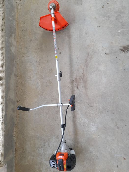 Motocoasa Evotools în 2 timpi de vânzare sau de închiriat