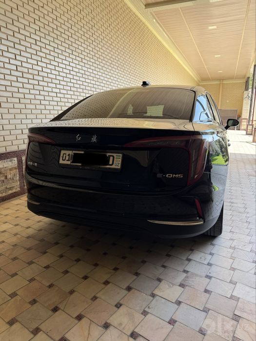 Hongqi eqm-5 2024