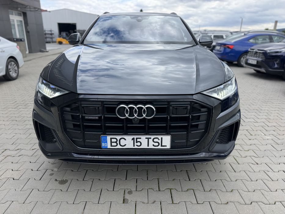 Vand Audi Q8 2021 —Mild hibrid 3.0-164 mii km luata de noua reprezentanta Bacau!