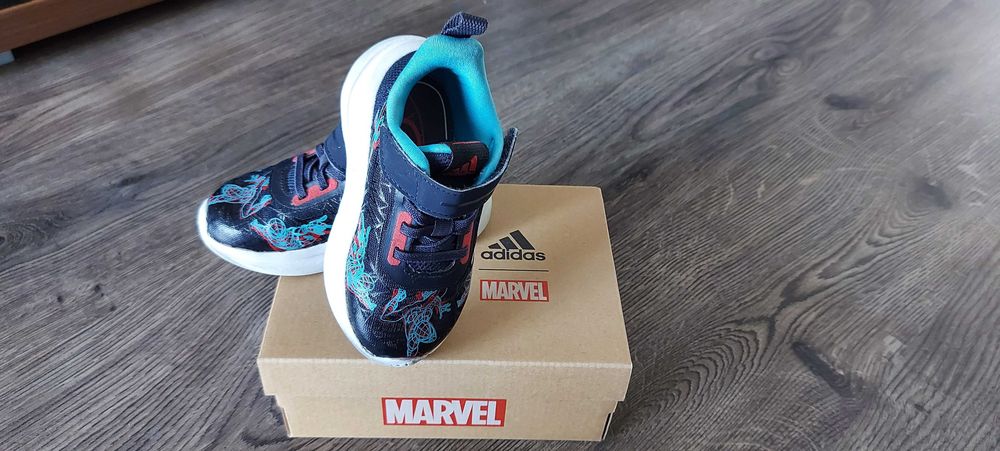 Vand incaltaminte Adidas baieti