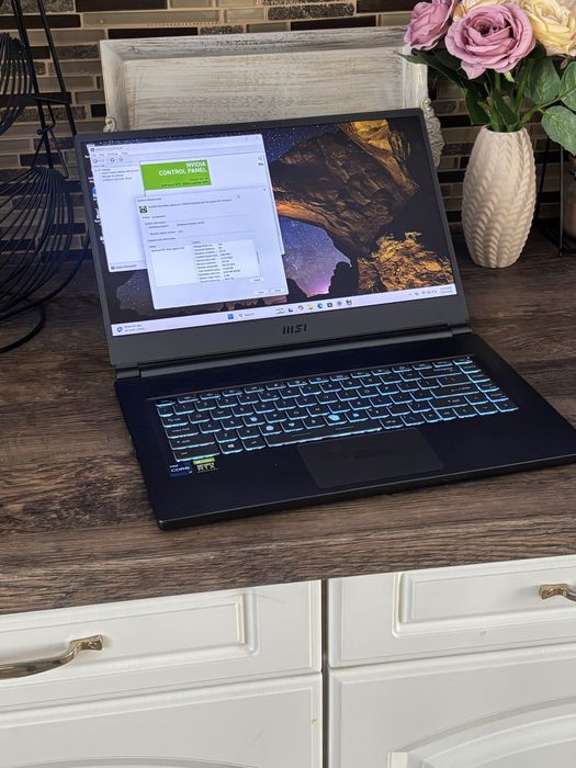 Laptop Msi Gaming• Procesor i7-11375H• RTX 3060• 144Hz